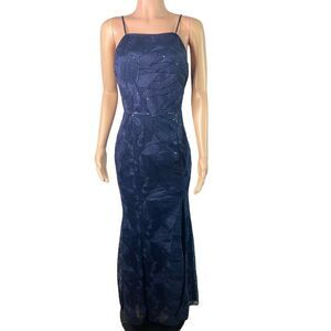 Lulu's Navy sequined gown, mermaid flare, Women's size Large, evening‎ gown